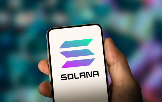 “Could Solana Be on the Verge of a Price Reversal? Insights from Gaussian Channel Support” Solana
