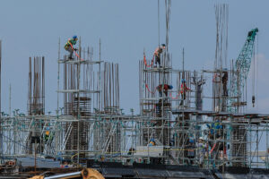 House Greenlights Bill for P200 Wage Increase