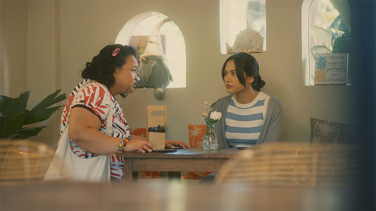 “Si Sol at Si Luna: Puregold Channel’s Rising Star Captivating Viewers with Each New Episode”